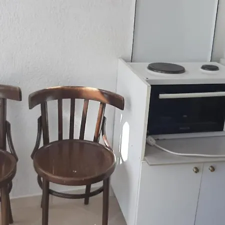 White Oasis * Εξαμίλιο