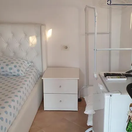 White Oasis Εξαμίλιο