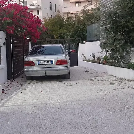 White Oasis